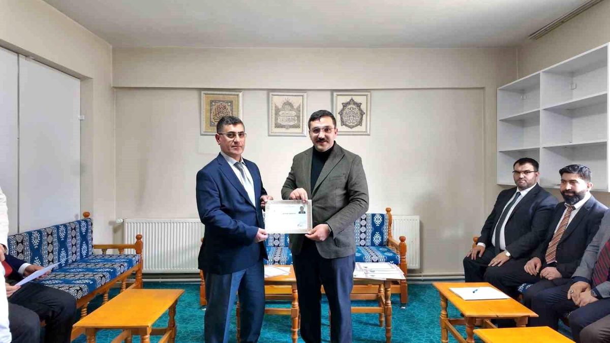 Kaymakam Çamkerten din görevlileriyle bir araya geldi