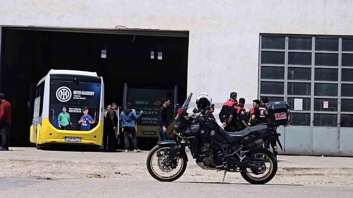 Otomobilini tamire götürdüğü tamircide vuruldu