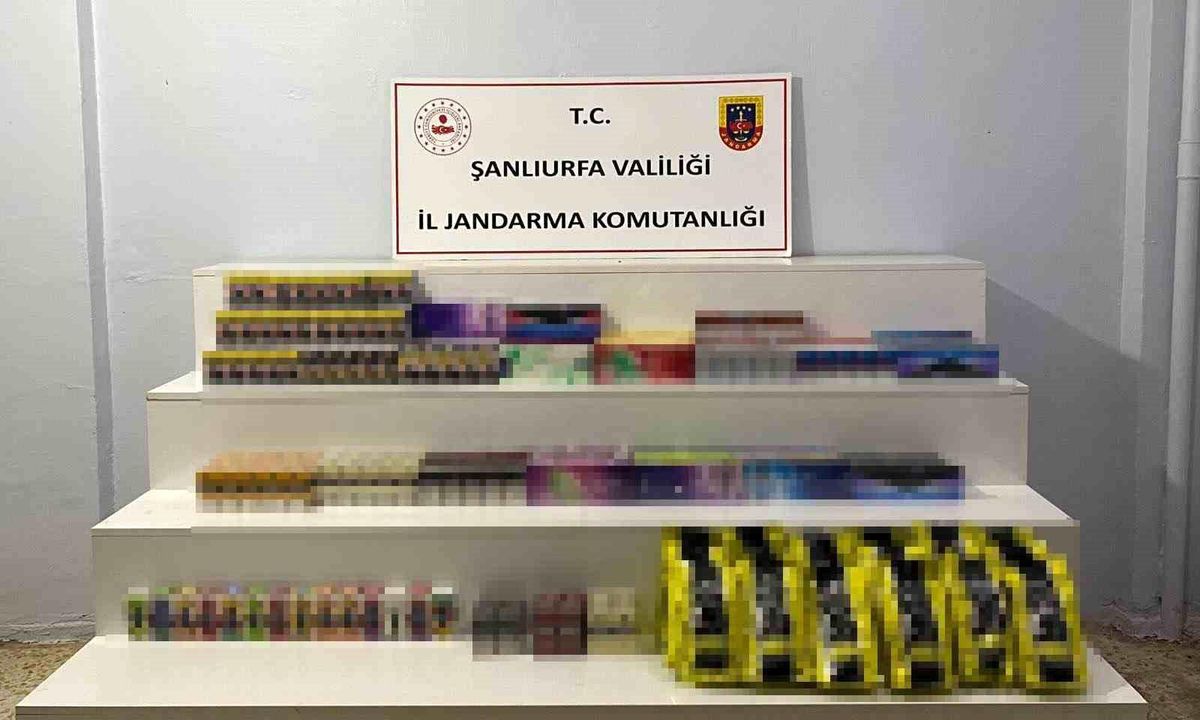 Şanlıurfa'da yol kontrolünde 8 bin 958 paket gümrük kaçağı sigara ele geçirildi