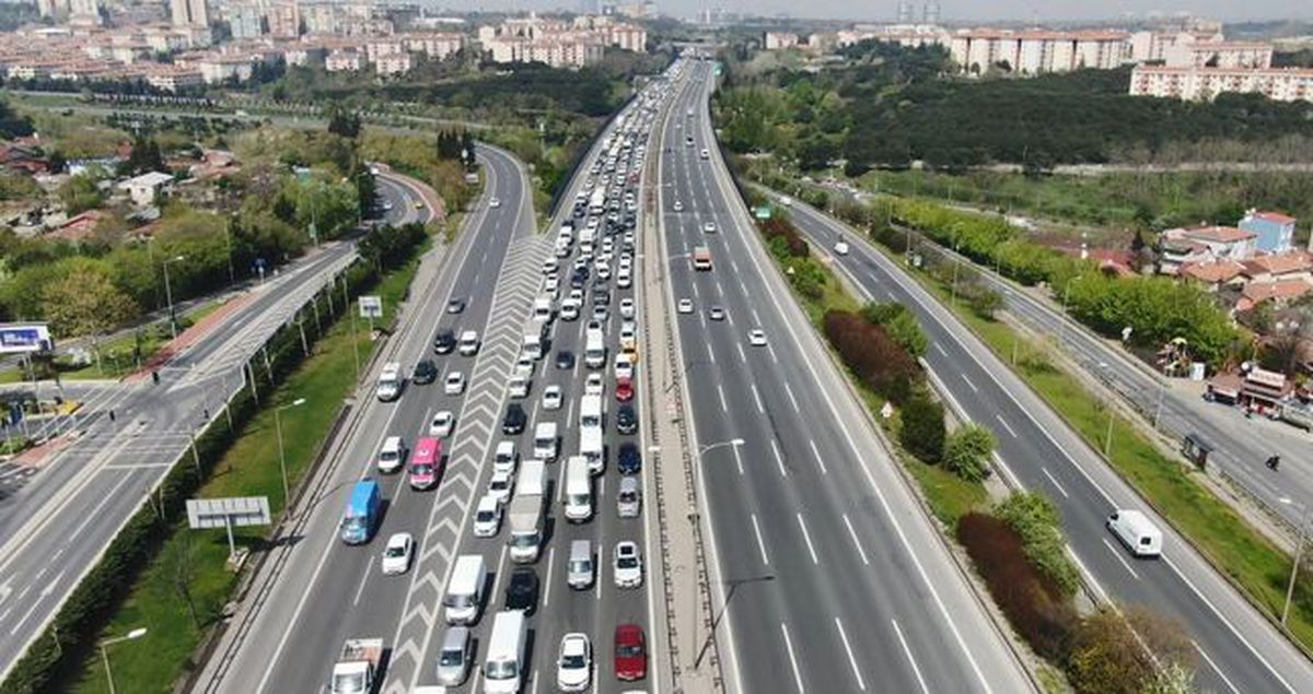 1 MAYIS KAPALI YOLLAR 2026 (TAM LİSTE) 1 Mayıs hangi yollar kapalı? 1 Mayıs'ta metro, metrobüs, otobüs çal...