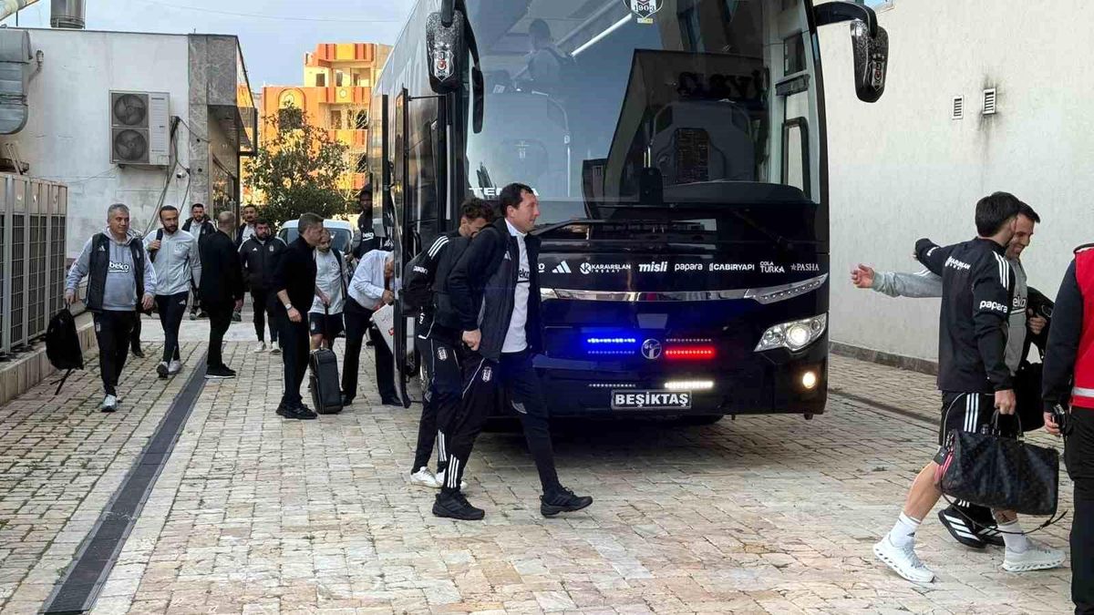 Beşiktaş kafilesi Gaziantep'te