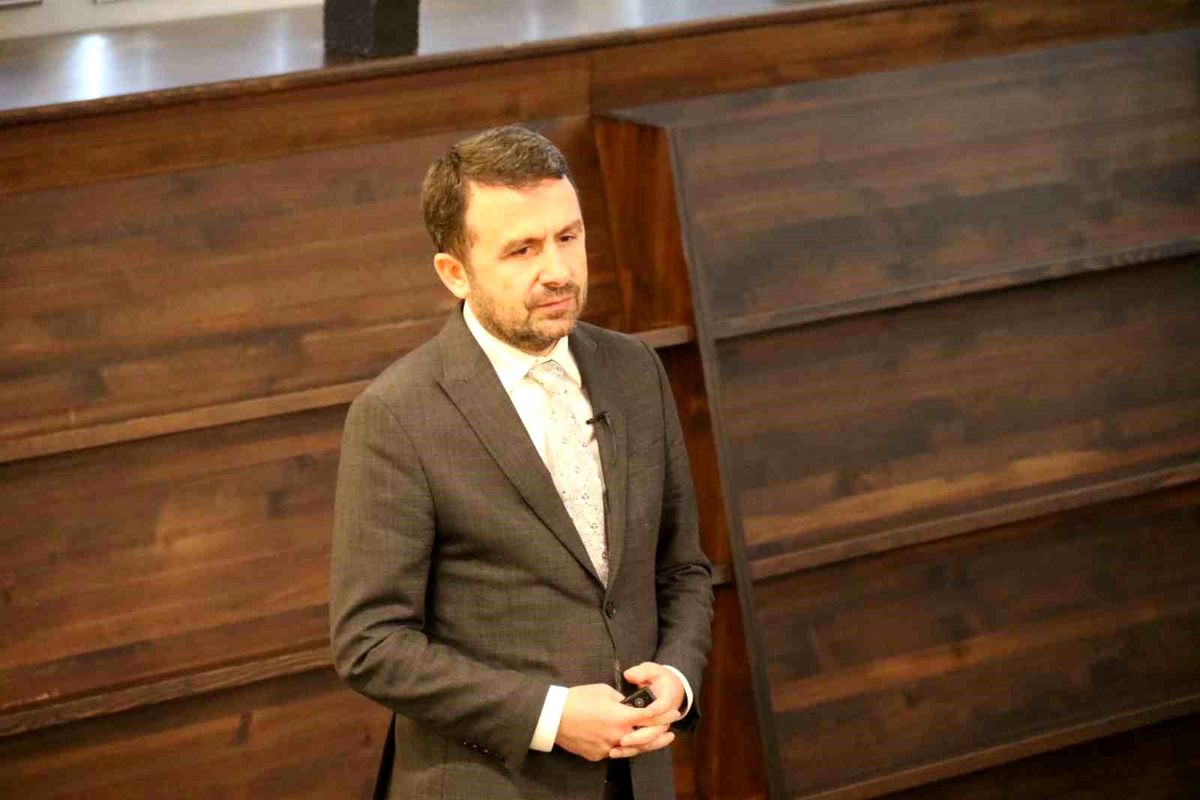 Genel Müdür Çay, "Gazetecilik mesleğinde iş kaybı riskinin söz konusu"