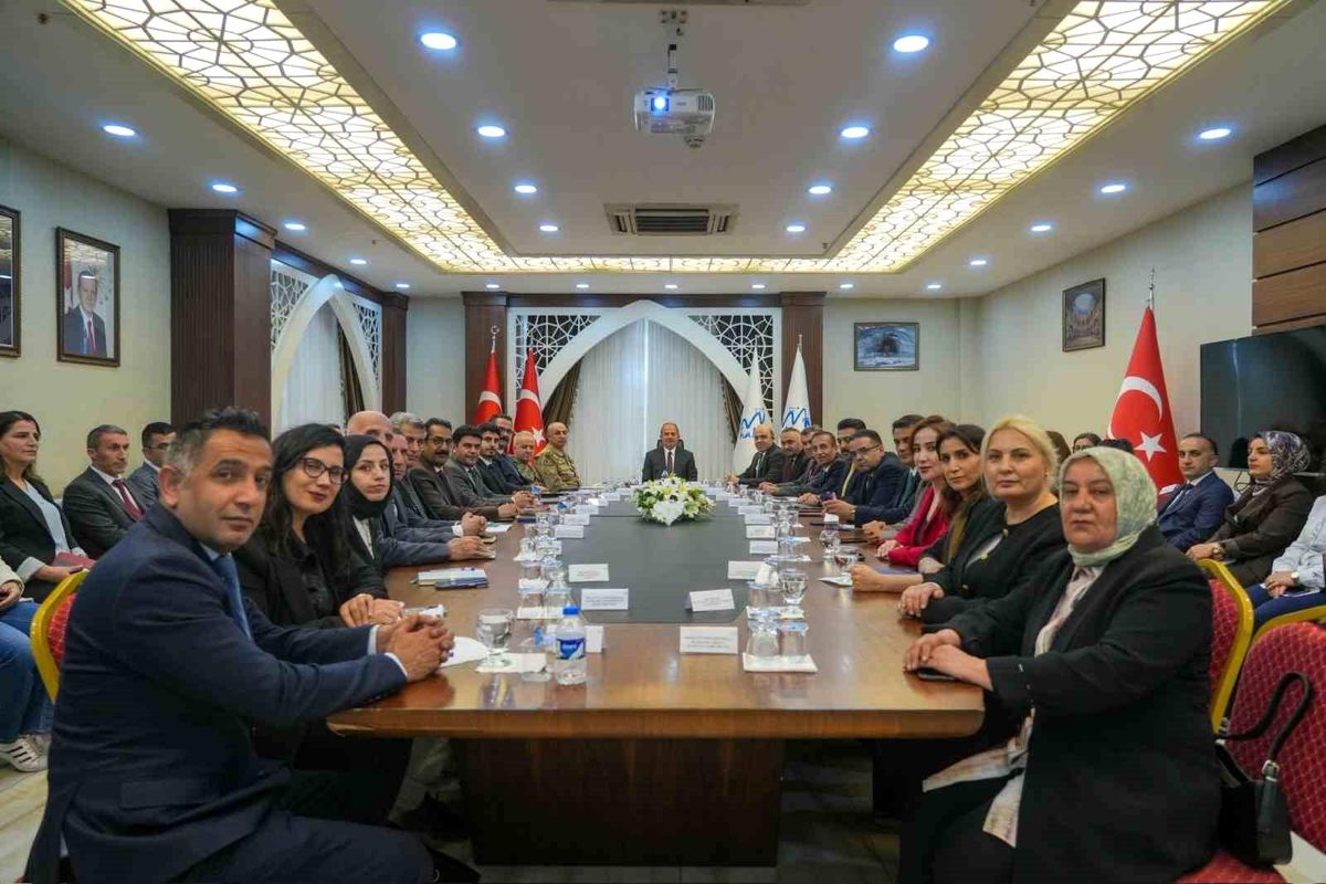 Hakkâri'de 'Kadına Yönelik Şiddetle Mücadele Ulusal Eylem Planı' toplantısı yapıldı