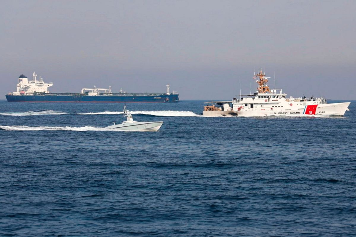 İran'a 6 milyar dolarlık abluka darbesi! ABD 41 tankerin rotasını değiştirdi