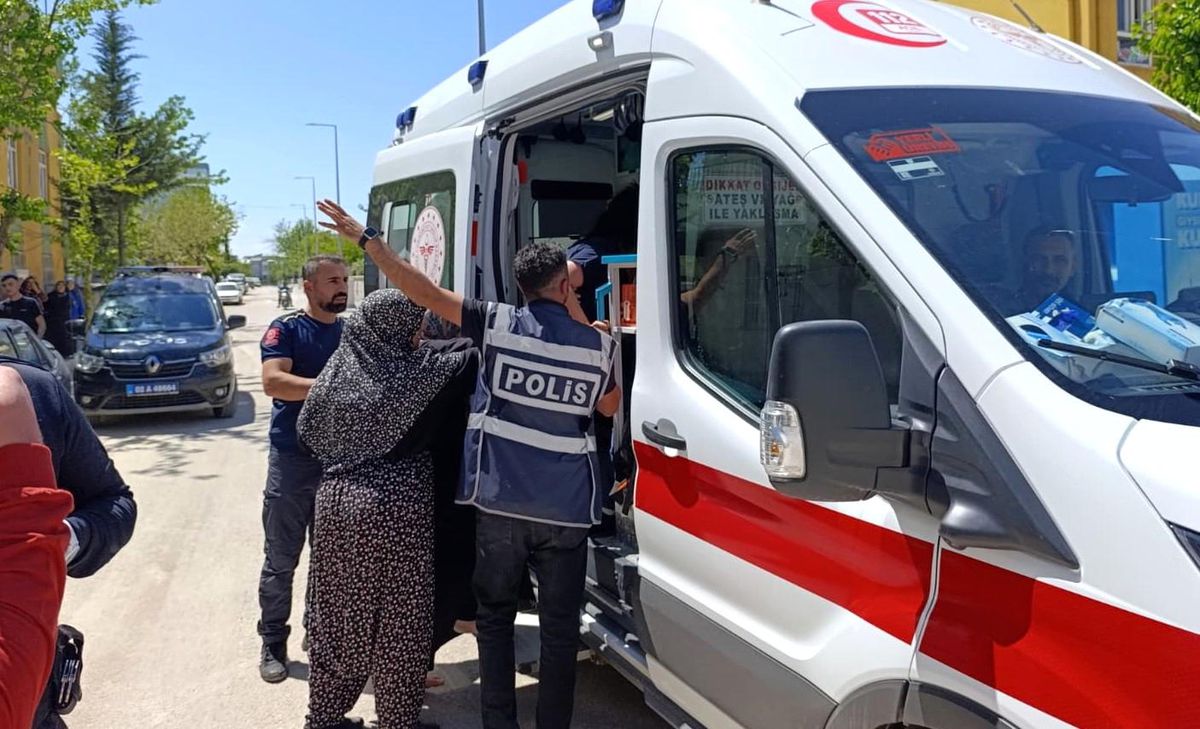 Komşu kavgasında 1 kadın yaralandı