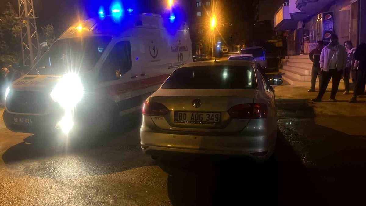 Osmaniye'de 3 aracın karıştığı kazada 2 kişi yaralandı