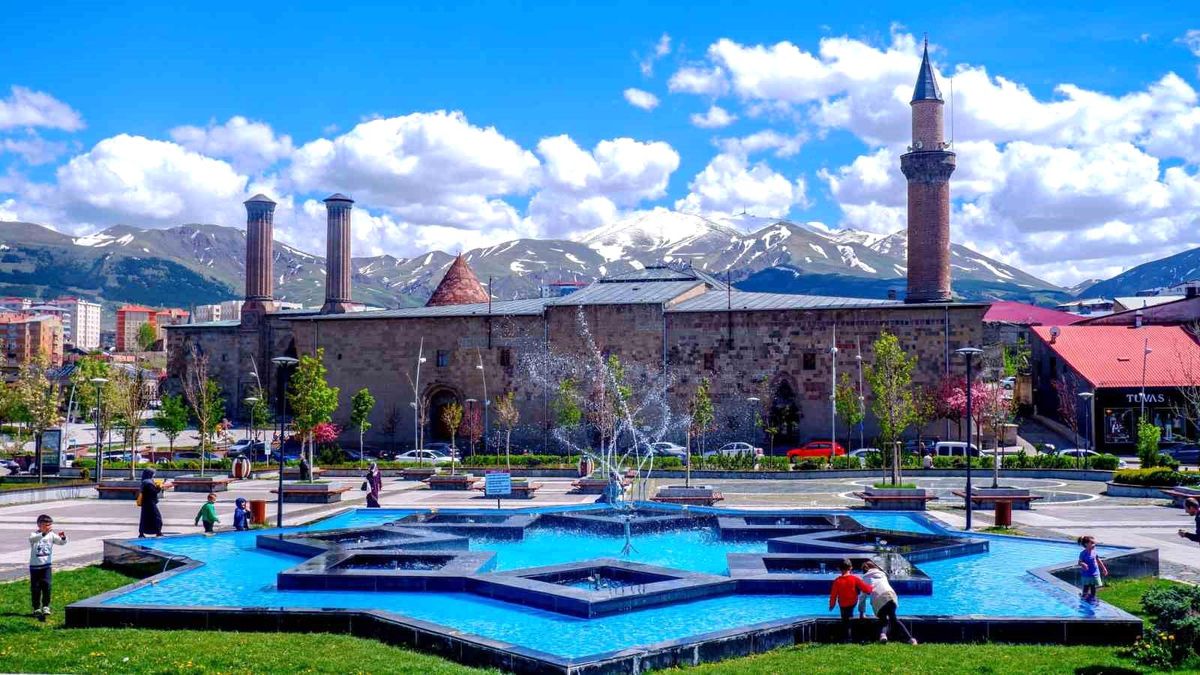 Ülke genelinde sıcaklık düşecek: Erzurum yine üşüyecek