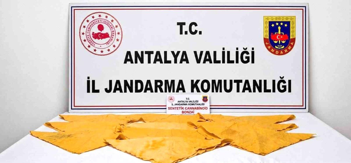 Alanya'da 1 kilo uyuşturucu madde ele geçirildi