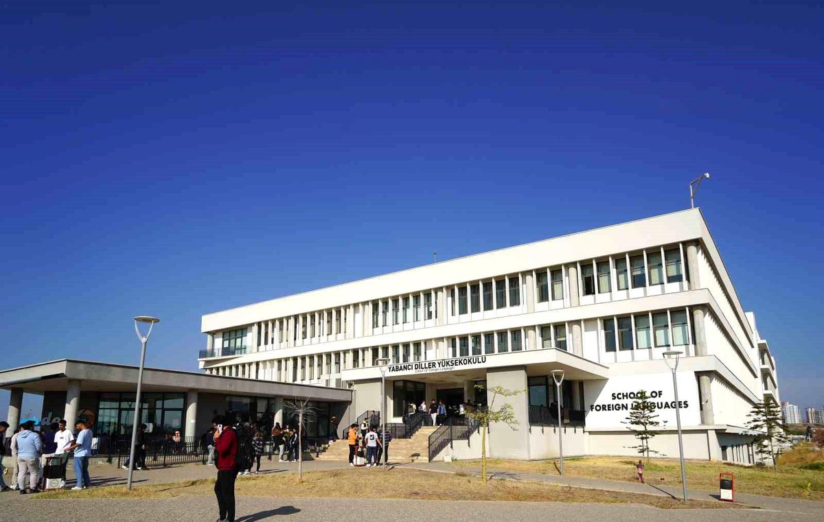 ATÜ Yabancı Diller Yüksekokulu'na DEDAK'tan 5 yıllık tam akreditasyon