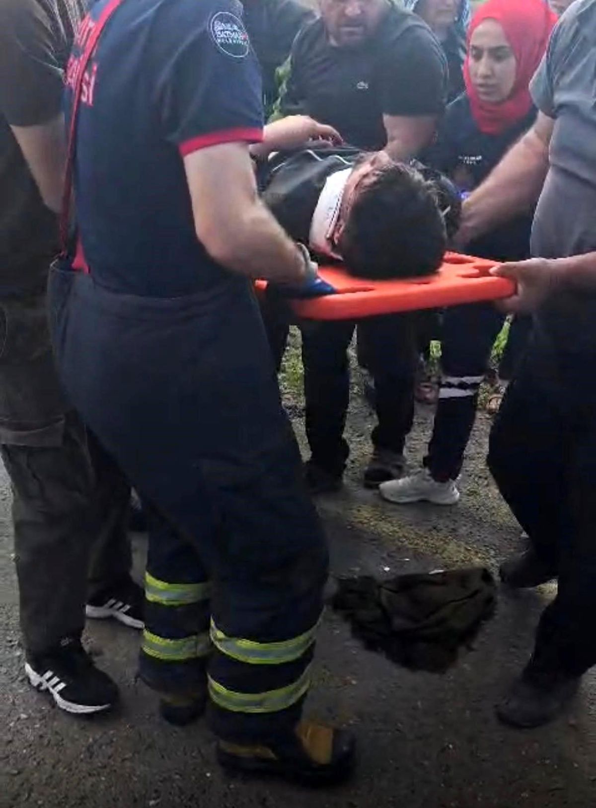 Batman'da motosiklet ile kamyonet çarpıştı: 1 yaralı