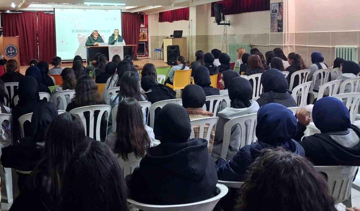 Bayburt'ta öğrencilere Şehit Serkan Saka'nın vatan sevgisi anlatıldı