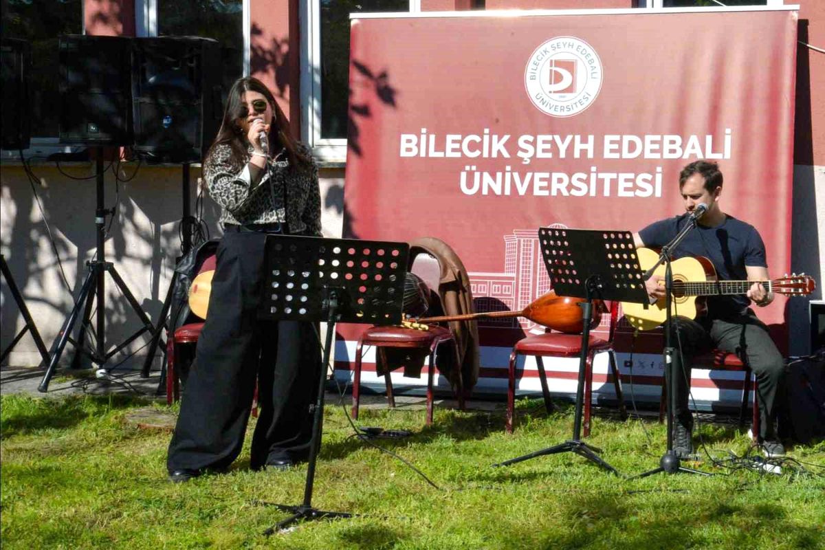 Gölpazarı'nda muhteşem kampüs konseri