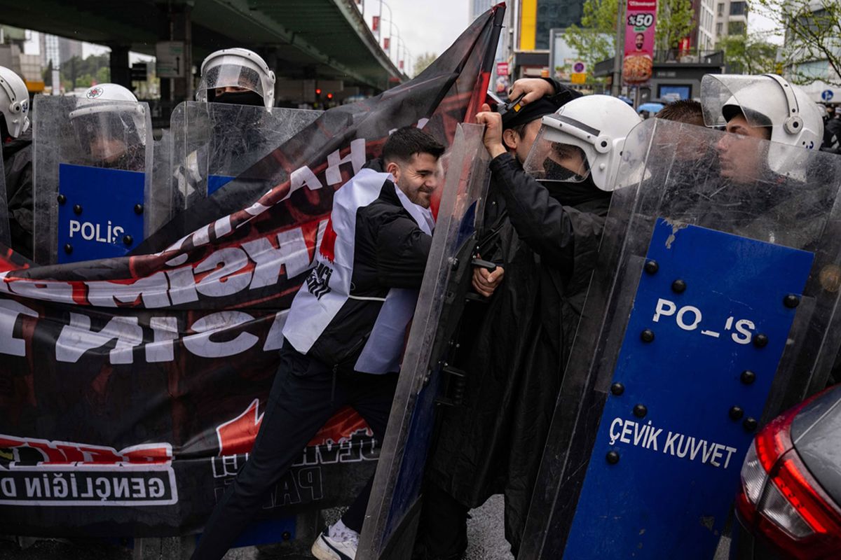 İstanbul Valiliği: 1 Mayıs gösterilerinde 575 kişi gözaltına alındı