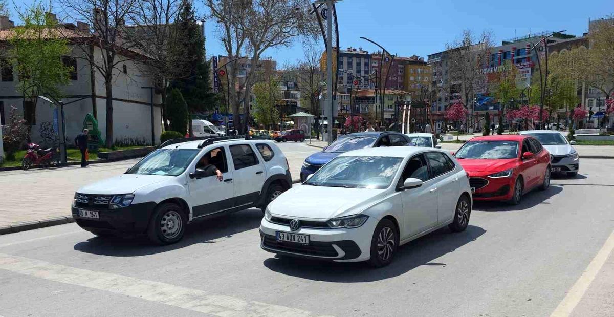 Kütahya'da trafiğe kayıtlı araç sayısı 286 bin 57'ye ulaştı