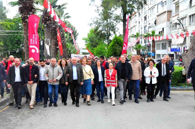 Manisa'da 1 Mayıs kutlaması