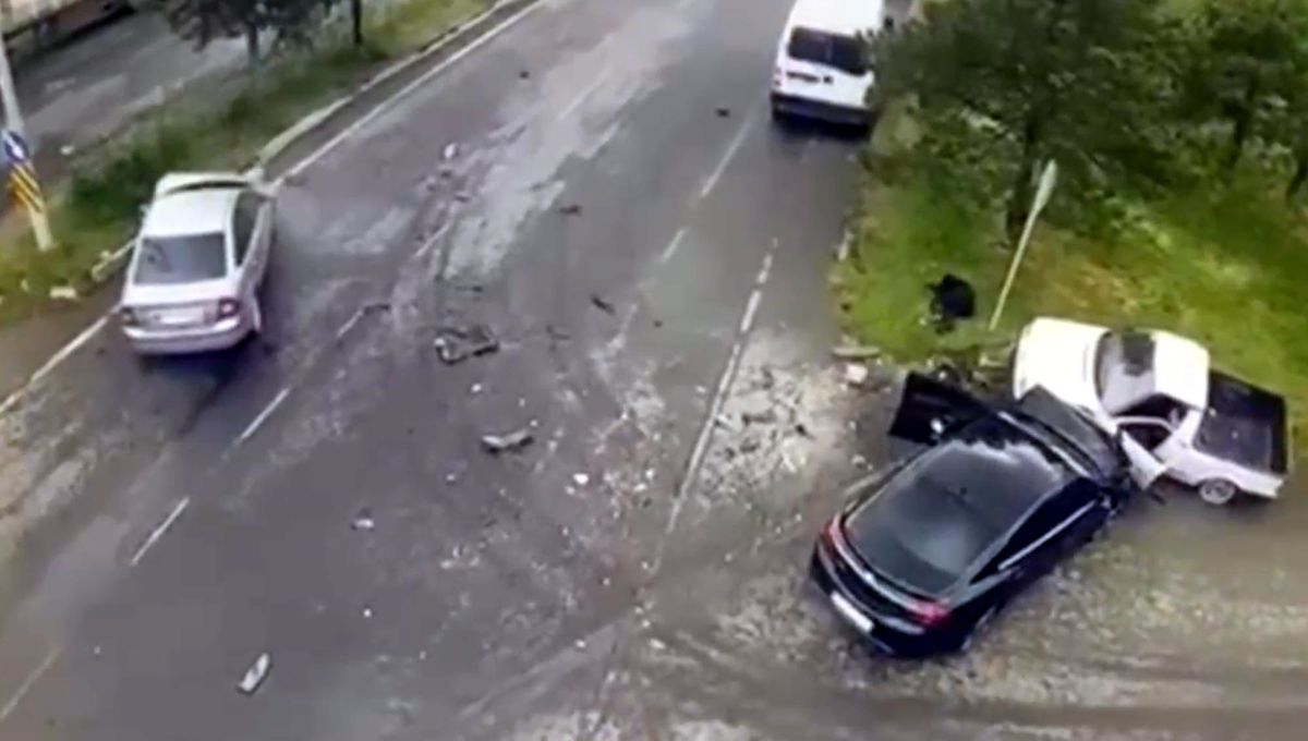 Çorlu'da Otomobil Kamyonete Çarptı: 1 Yaralı