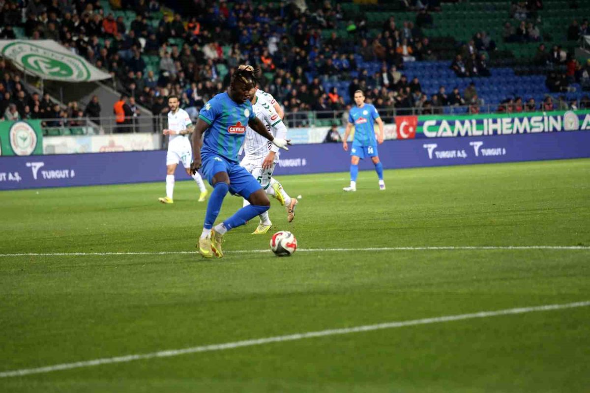 Trendyol Süper Lig: Çaykur Rizespor: 3 Konyaspor: 2 (Maç sonucu)