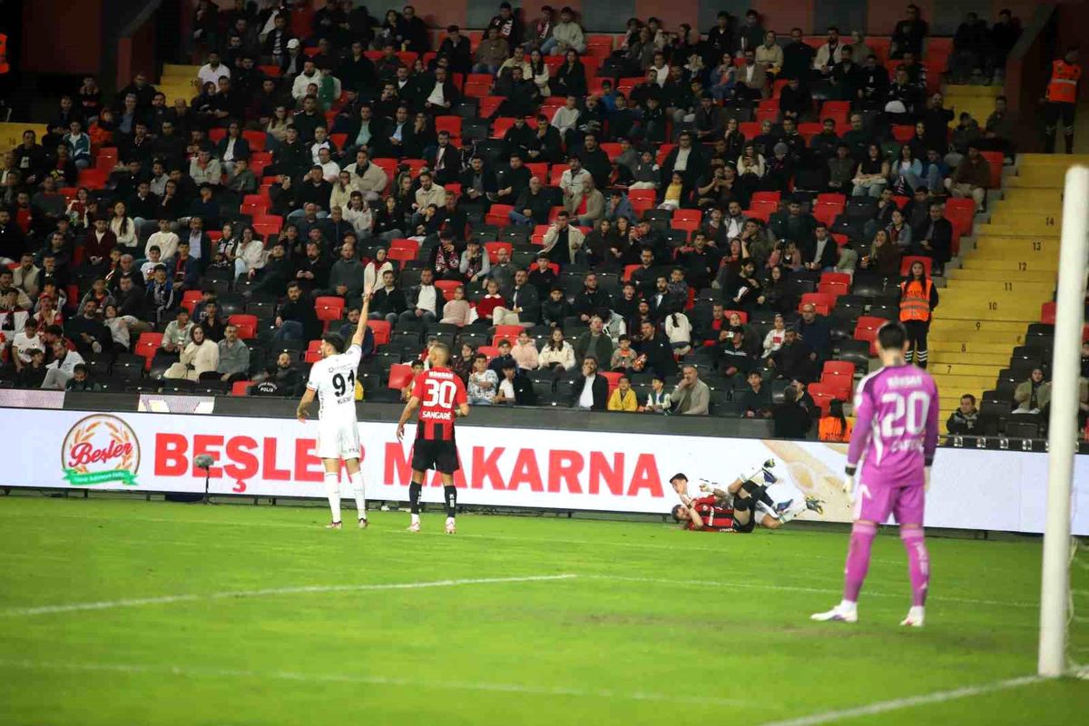 Trendyol Süper Lig: Gaziantep FK: 0 Beşiktaş: 2 (Maç sonucu)