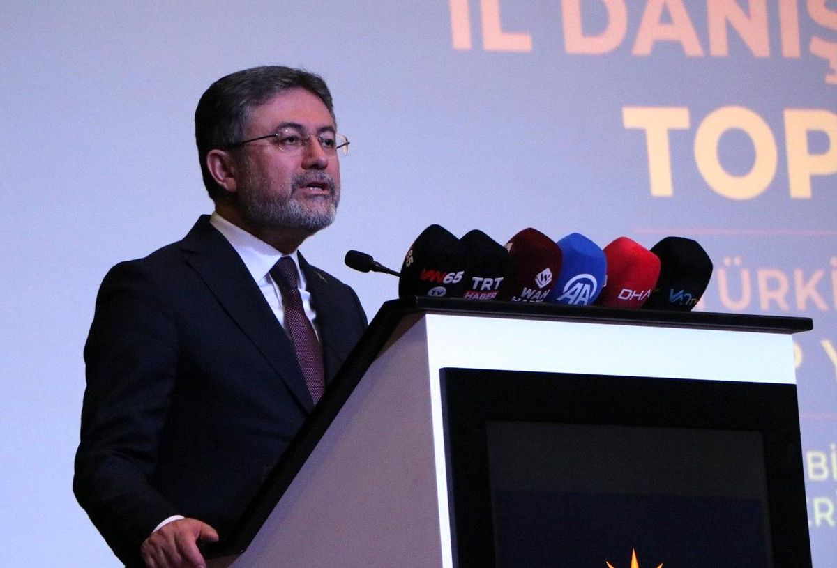 Bakan Yumaklı: "Soykırıma 'dur' diyen tek lider Erdoğan'dır"