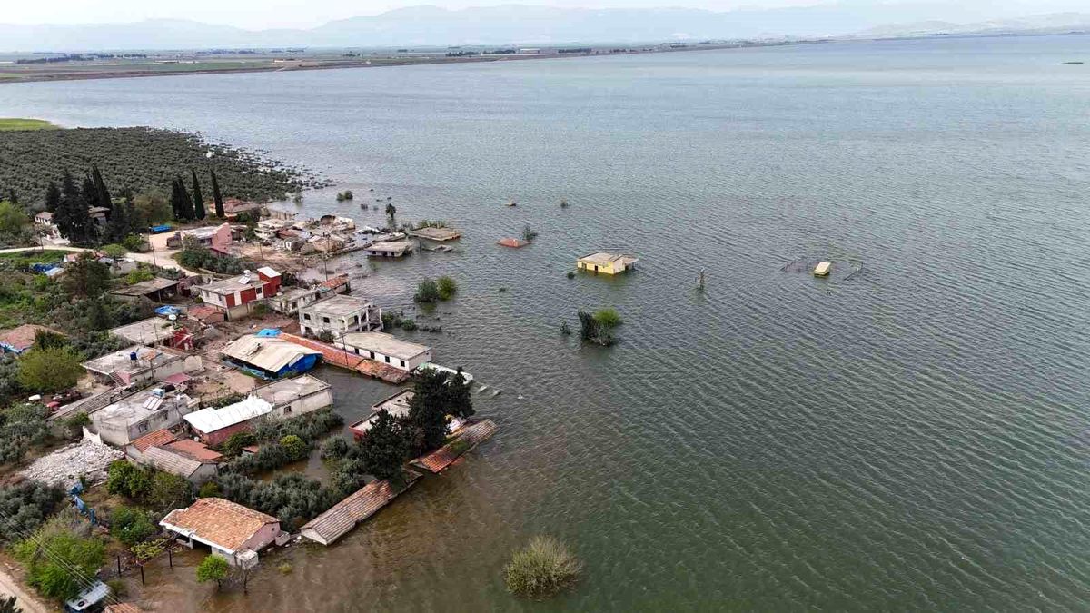 Hatay'da baraj suları altında kalan köyler