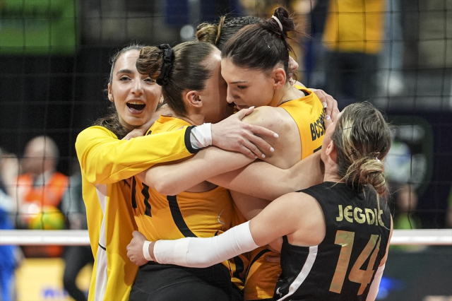 cev sampiyonlar ligi finalinde 19798460 6462 3 m