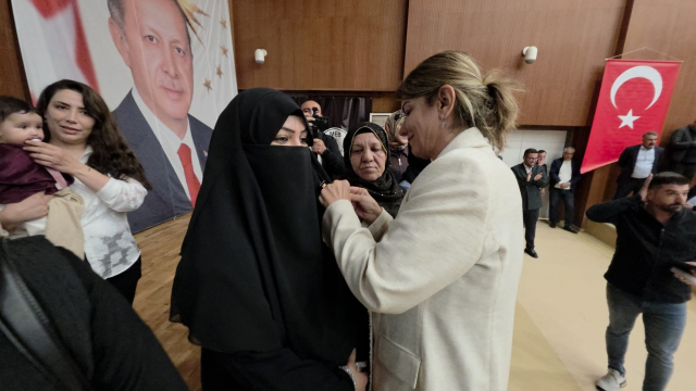 chp ve yrpden ayrilan 100 kisi 19797779 9636 1 m