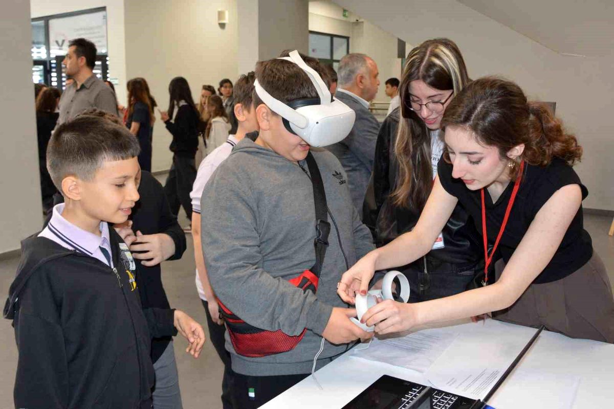 Tepebaşı'nda Geleceğin İnşası: Çocuk Zirvesi Hibrit Modelle Binlerce Öğrenciye Ulaştı
