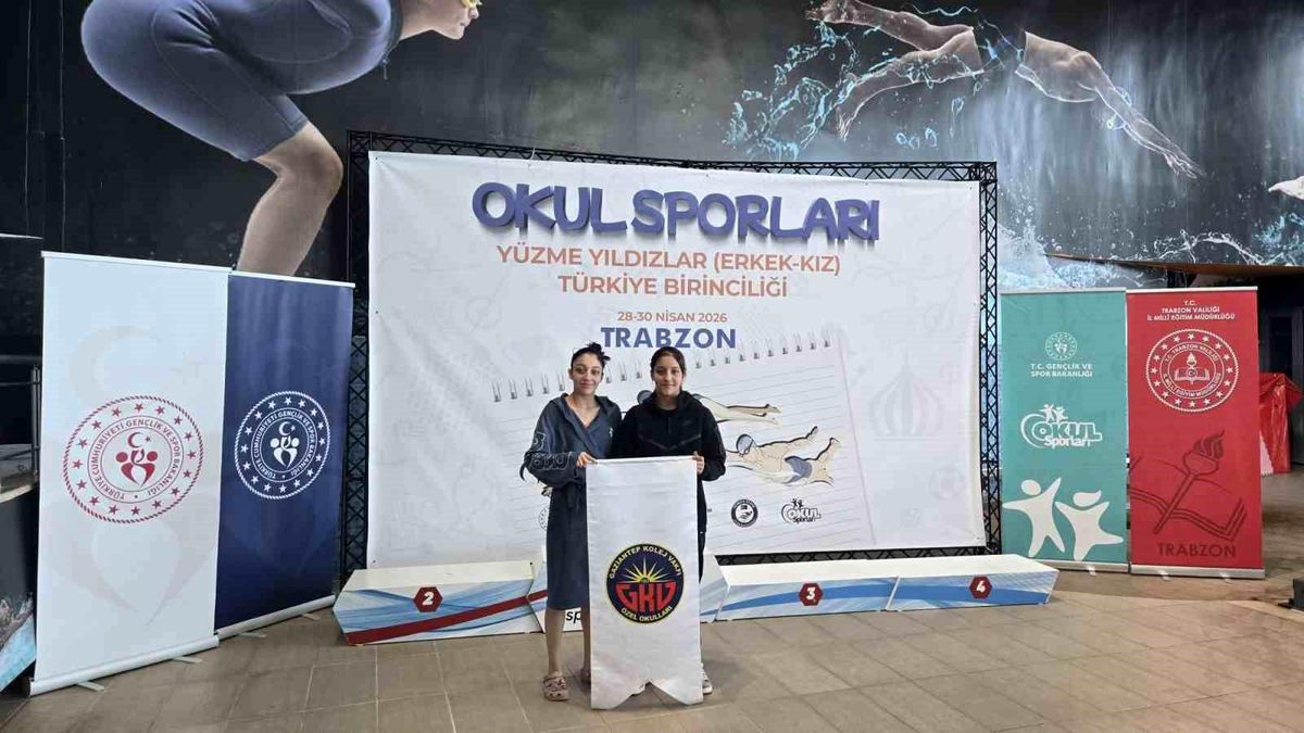 GKV'li Kont kardeşlerden Türkiye yüzme başarısı