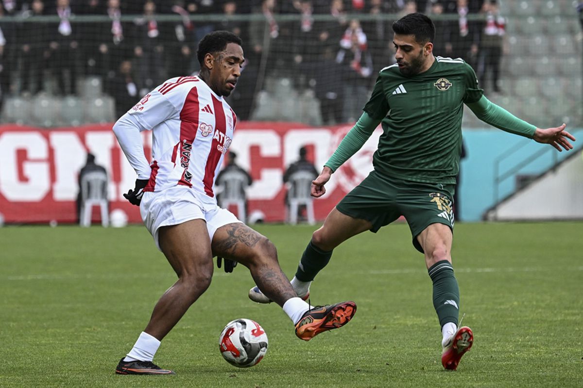 Kazansaydılar Süper Lig'deydiler! Esenler Erokspor şampiyonluğu son maçta kaçırdı