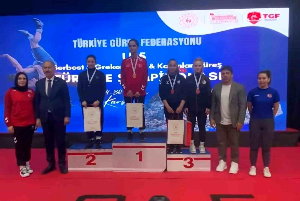 Köyceğizli güreşçi Çomak Türkiye üçüncüsü oldu
