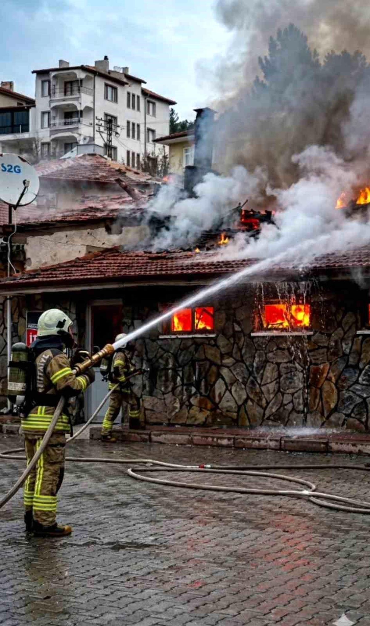 Kütahya'nın tarihi Ilıca Aslanlı Hamamı'nda yangın