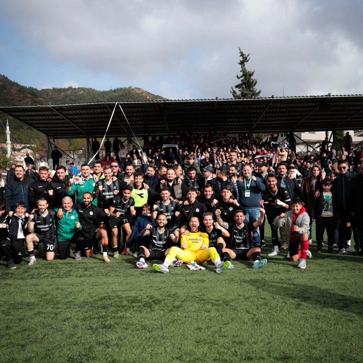 Marmaris FK liderlik için sahada