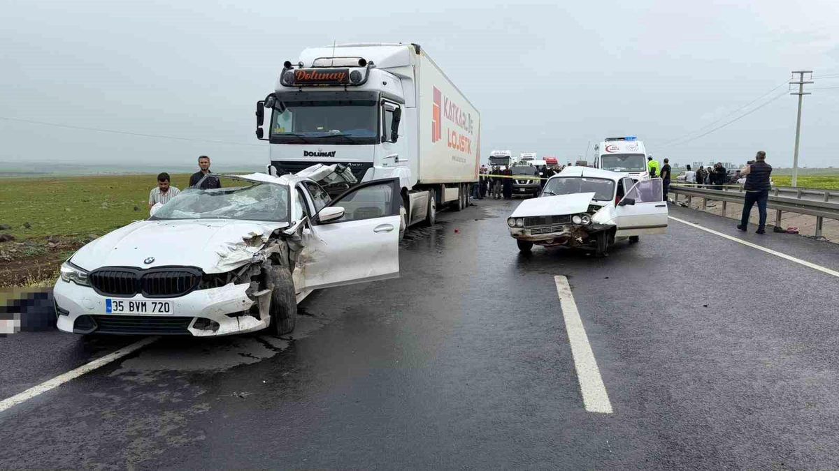Siverek'te zincirleme trafik kazası: 2 ölü, 2 yaralı
