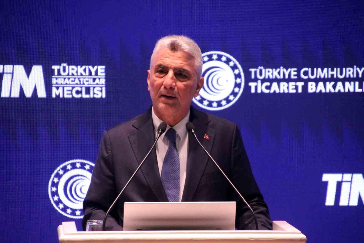 Ticaret Bakanı Bolat: "Nisan ayında ihracat 25,4 milyar dolara yükseldi"