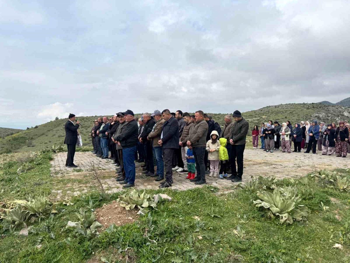 Ankara'da yağmur ve şükür duası yapıldı
