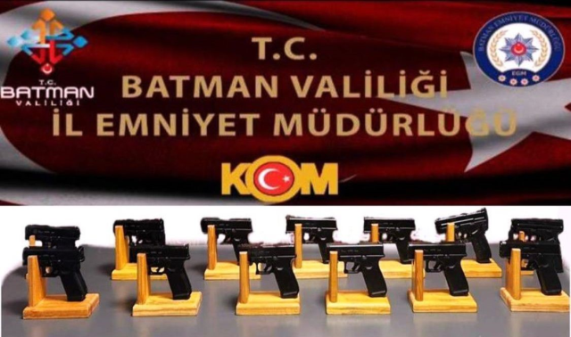 batmanda iki otomobilde 13 tab 19799477 4950 1 m
