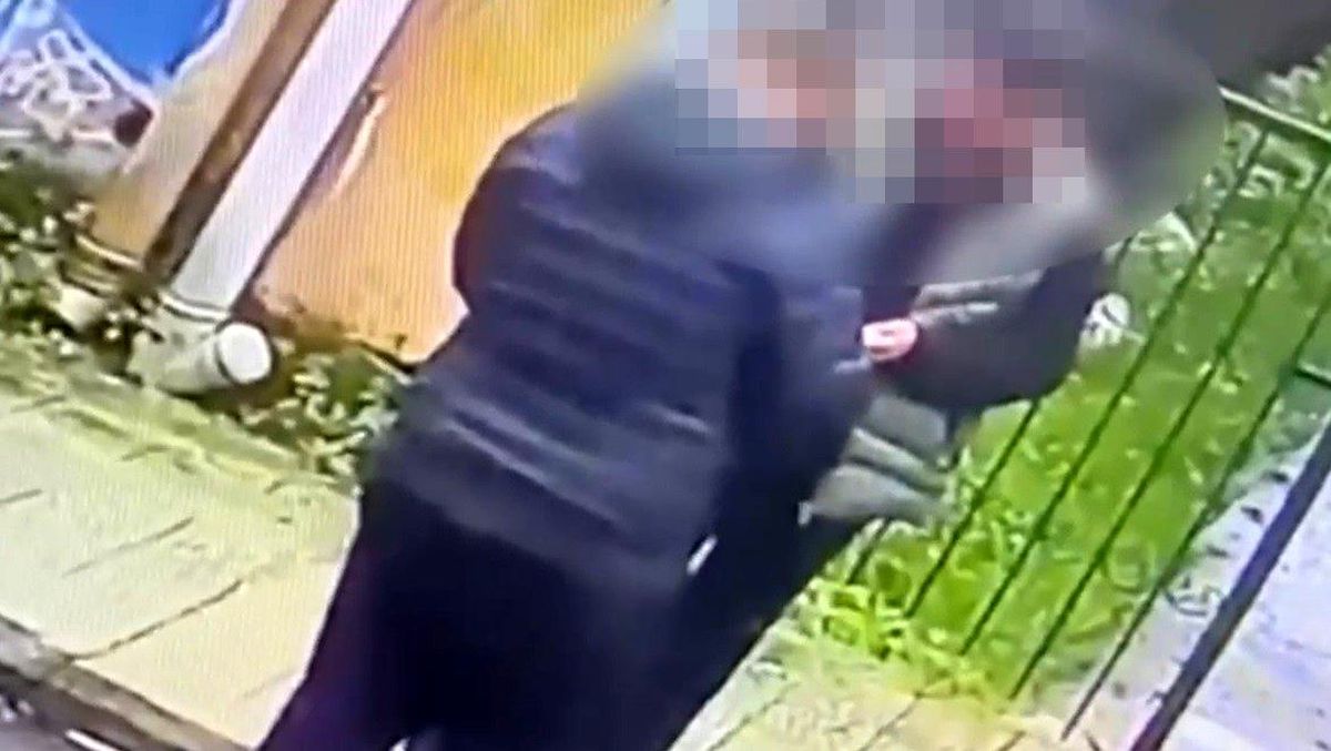 Kamera karşısında uyuşturucu satan zehir taciri yakalandı
