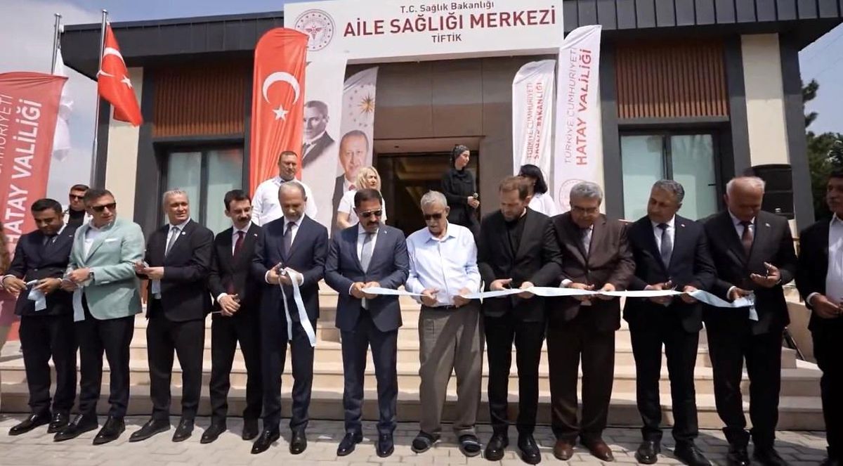 Belen'de aile sağlığı merkezi ve 112 acil istasyonu hizmete açıldı