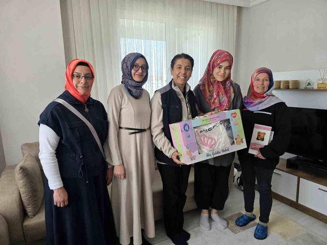 Çorum Belediyesi’nden anne ve bebeklere evde sağlık desteği