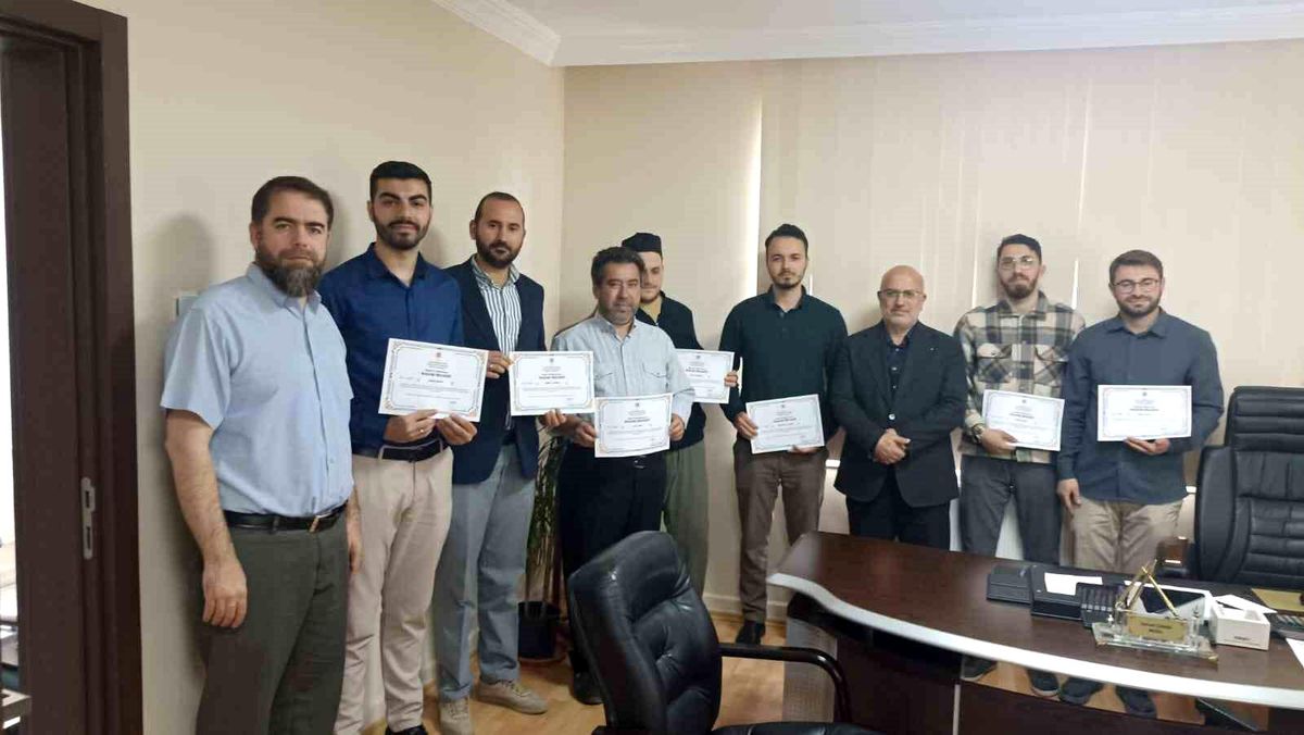 Emet'te din görevlilerine "Vaaz Beceri Geliştirme" kursu