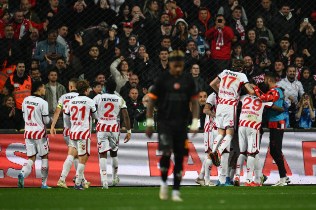 galatasarayda 4 1lik agir yeni aa76f11526 8302 1 m