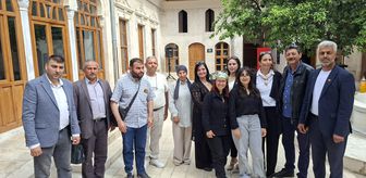 Hatay şiir ve türkülerle yeniden ayağa kalkıyor