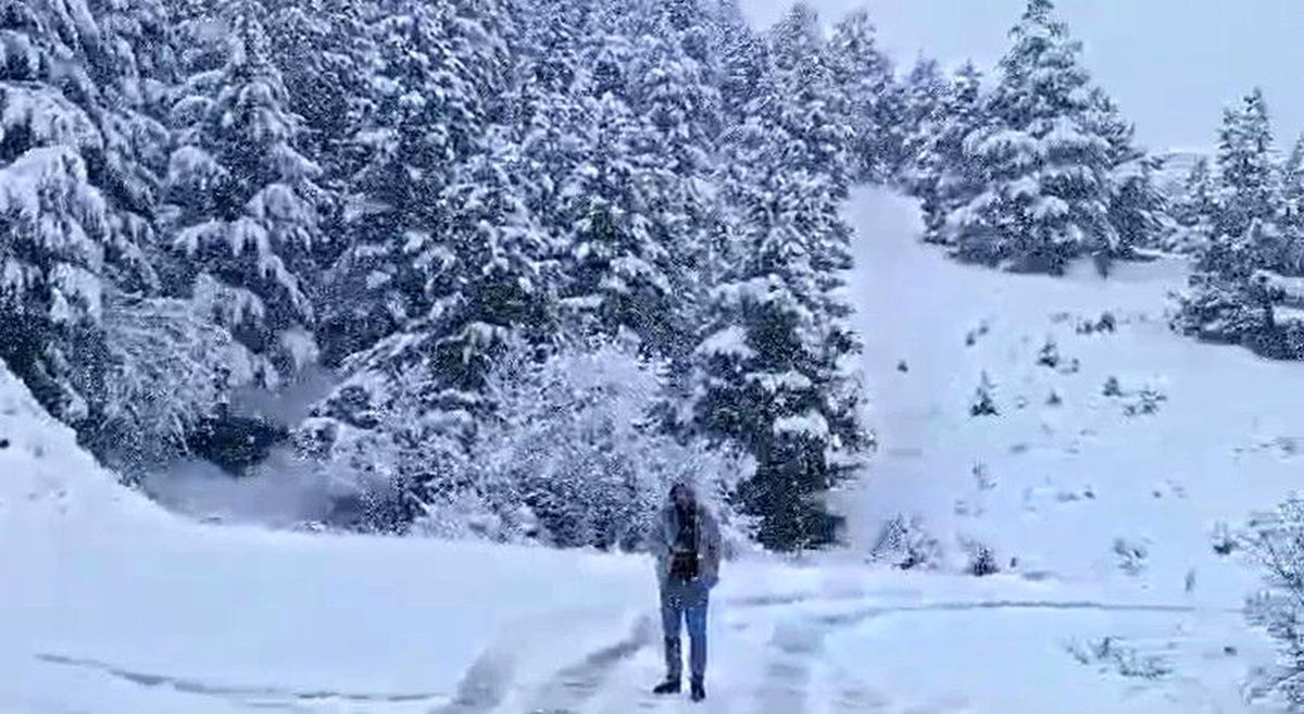 Isparta'da mayıs ayında kar bereketi kartpostallık görüntüler oluşturdu