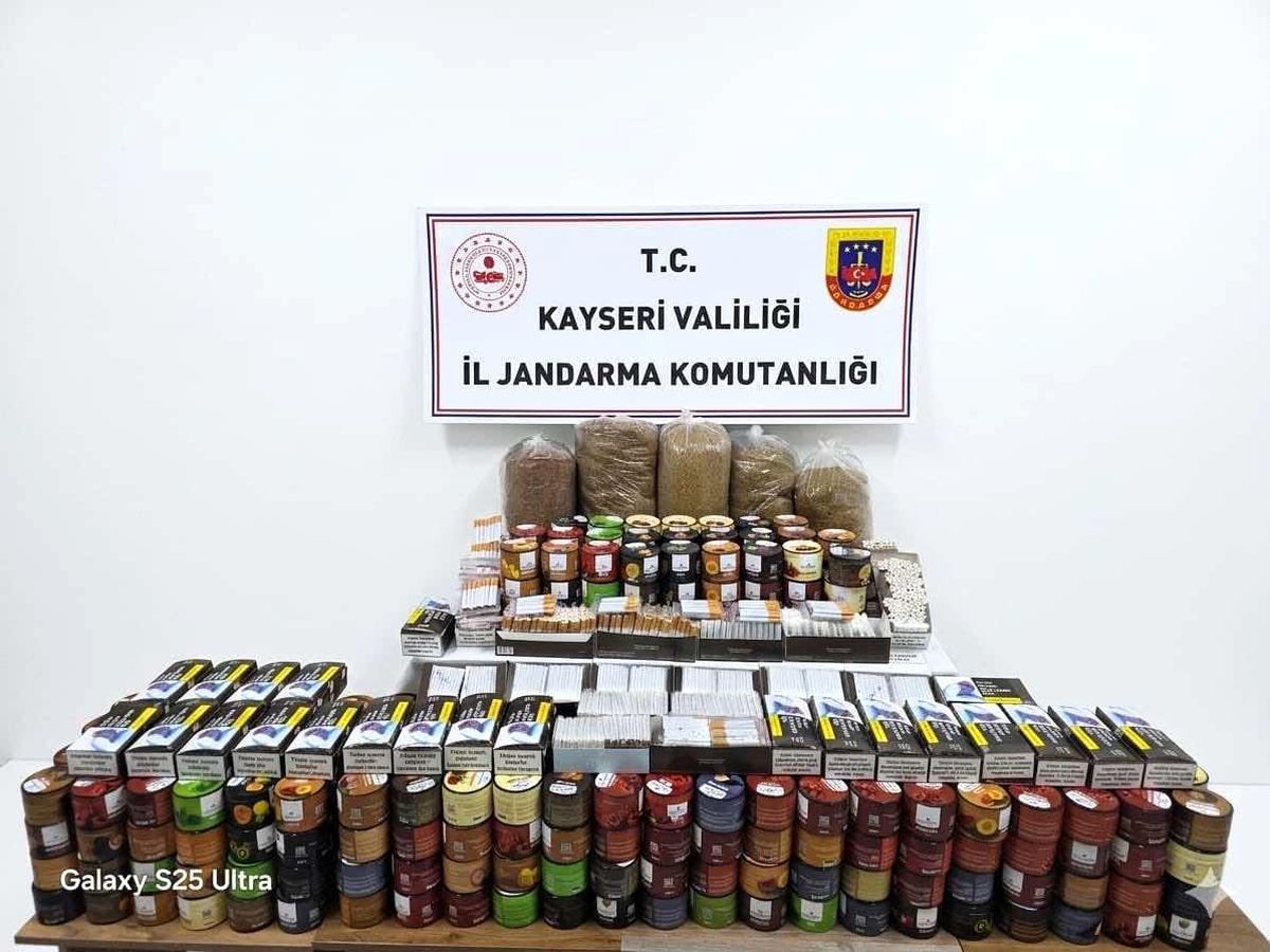 Kayseri'de 9 bin 660 adet içi tütün doldurulmuş makaron ele geçirildi