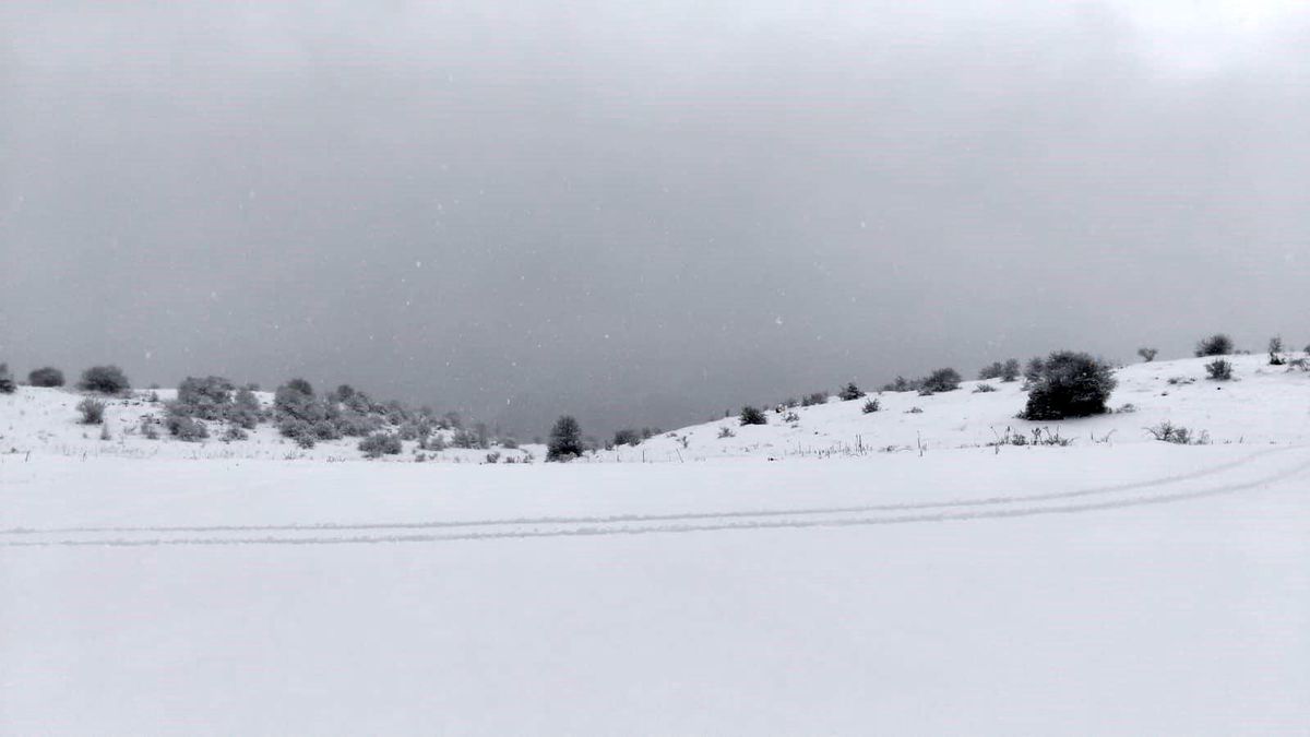 Keltepe Kayak Merkezi'nde kar yağışı etkili oldu