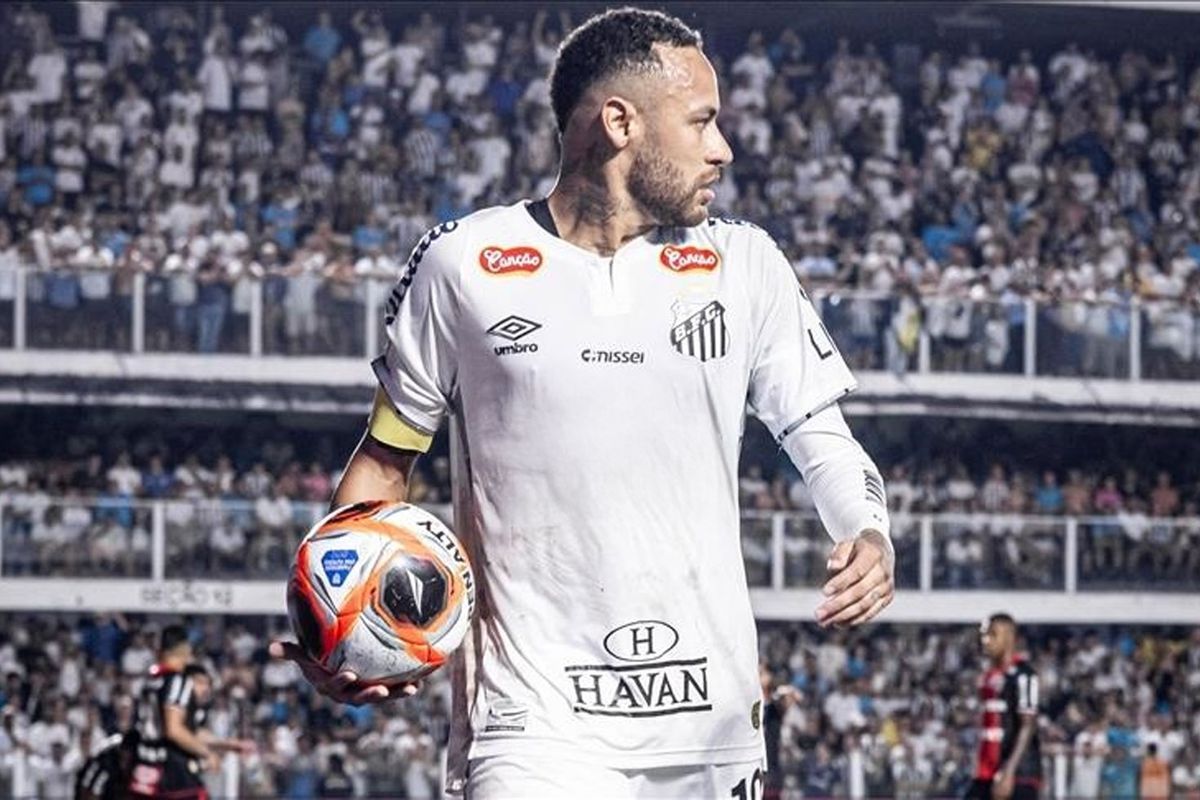 Neymar, Robinho'nun oğlu olan takım arkadaşına tokat attı