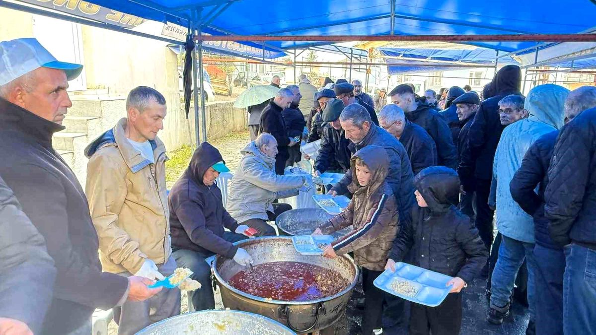 Yenice'de Çal köyü hayrı yapıldı