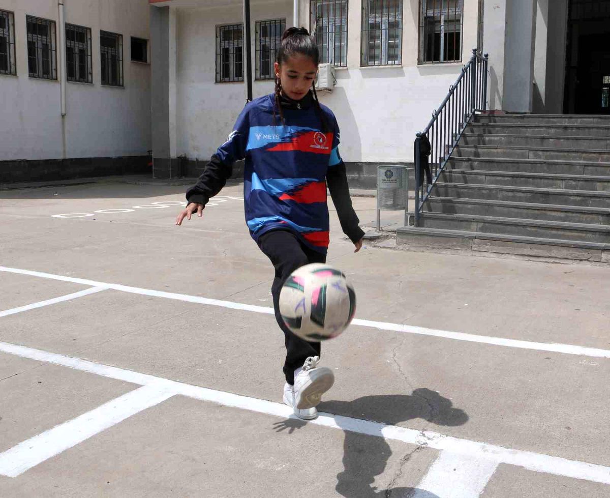 9 yıldır hayal ediyorlardı: Diyarbakırlı kızlar tarih yazıyor