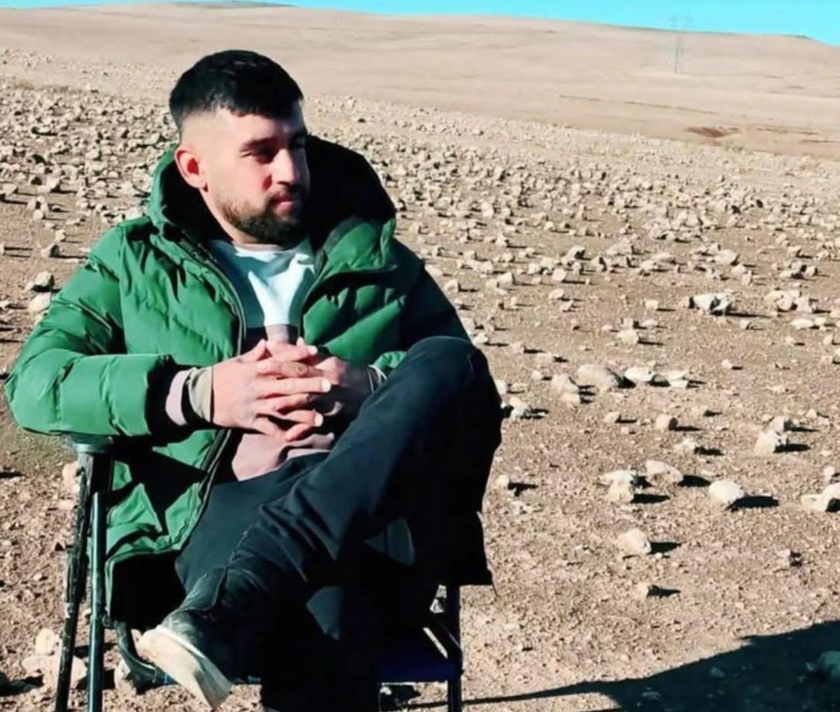 Şanlıurfa'da Amatör Futbolcu Emniyet Şeridine Çektiği Aracına Başka Bir Aracın Çarpması Sonucu Hayatını Ka...
