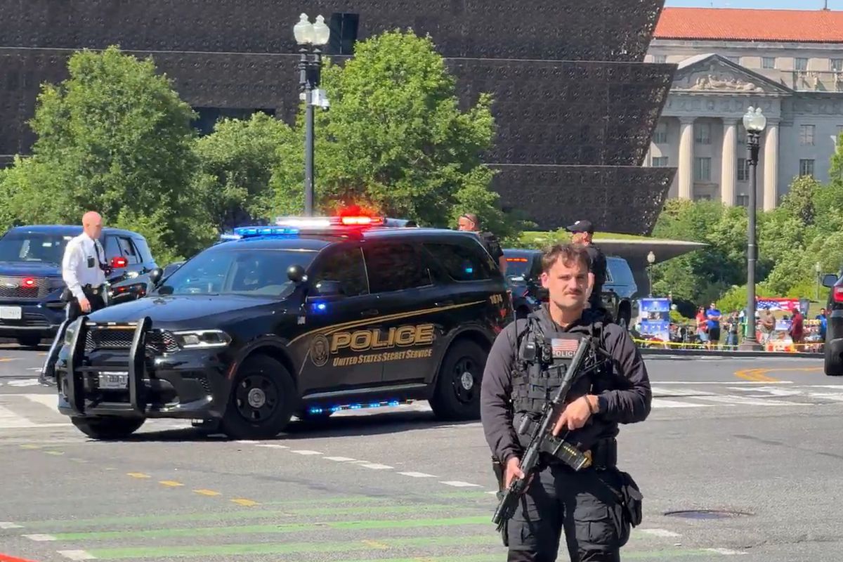 Beyaz Saray'da hareketli saatler! Silahlı şüpheli polis tarafından vuruldu